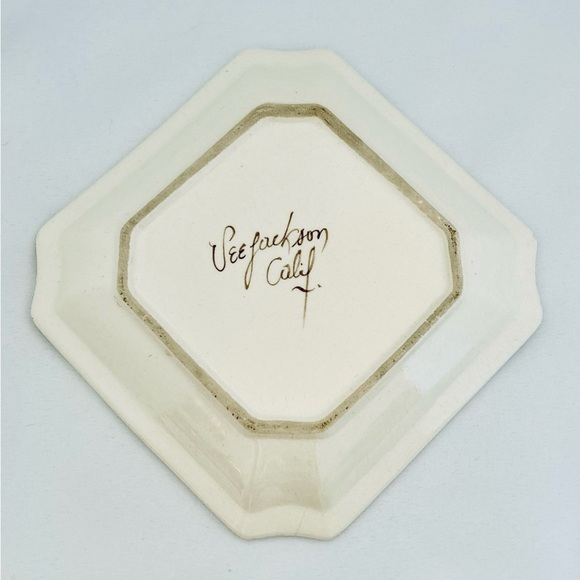 Vintage Vee Jackson Yellow White Flowers Square Flowered Plate Signature On Back - Picture 2 of 5